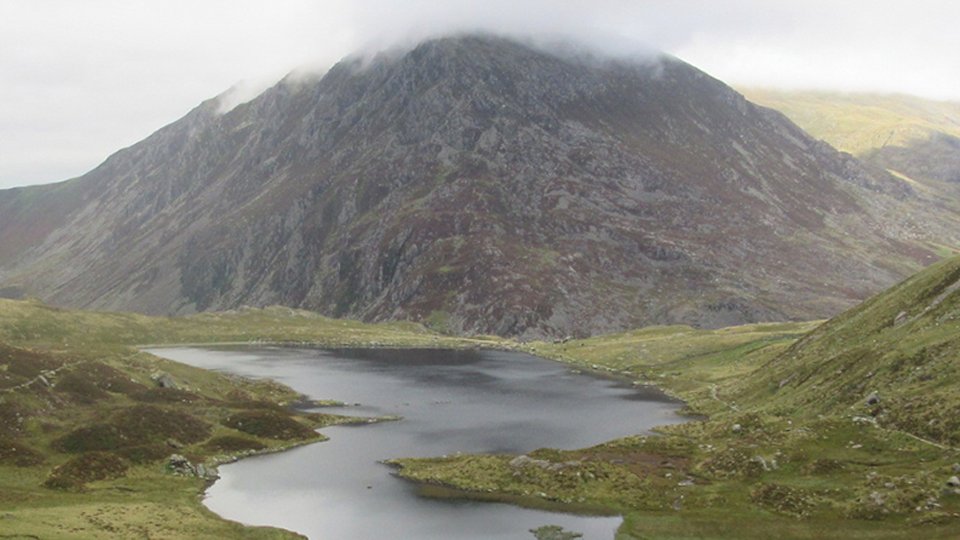 <a href="/CENTA_NERC/">CENTA</a> has been funded for the 3rd time to provide PhD opportunities at Loughborough to support doctoral students to develop their skills and experience across the biological and environmental sciences 🌍lboro.ac.uk/subjects/geogr…