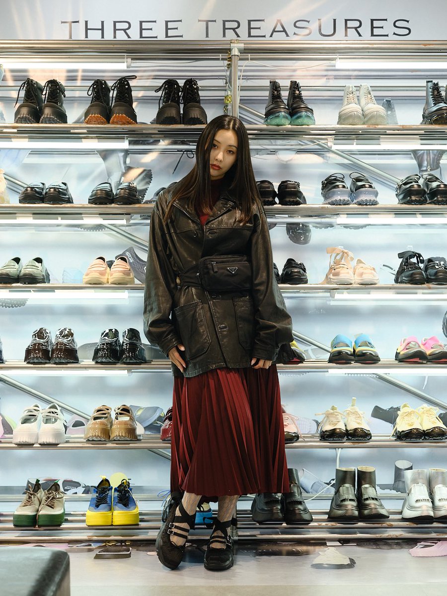 THREE TREASURESは「生命の関係性」をコンセプトに、AKIKOAOKI