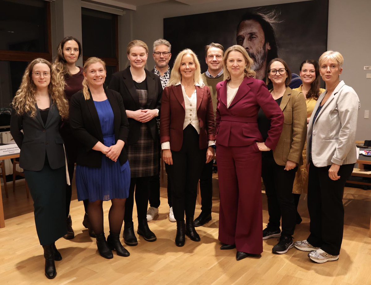 Kæmpe tak til Folketingets politikere for at sikre støtte til udsatte mennesker i landdistrikterne.

Socialminister Sophie Hæstorp Andersen og socialpolitikerne har bevilget 11 millioner kroner fra SSA-reserven til <a href="/kfumsoc/">KFUM's Sociale Arbejde</a>'s Social Drive Out.

Pengene sikrer en grundfinansiering