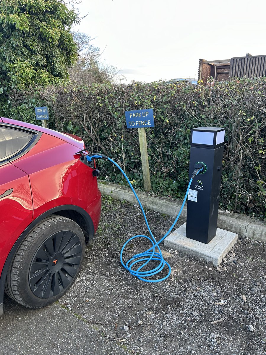 Lambleyelec's tweet image. Couple of EV Chargers installed yesterday. Cannot thank the lady at @evec_uk technical support enough for guiding me through the set up process. She was fantastic. #Lambley #evec