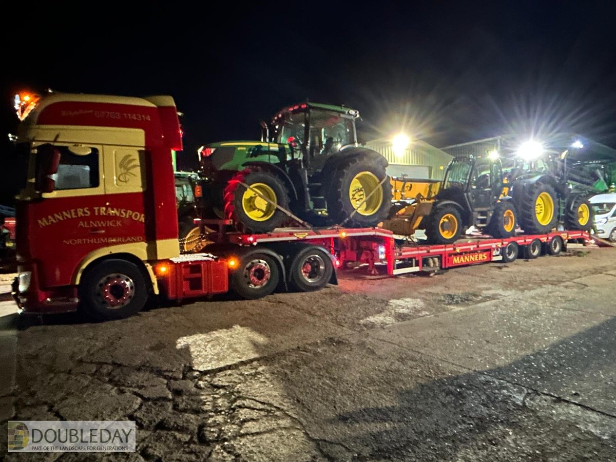 DoubledayGroup's tweet image. A nice evening load from this week... ready to set sail further into #Europe 🌍🚜. Thank you to Manners Transport for the excellent service as always!

#MachineryExport #UsedMachinery #FarmMachinery