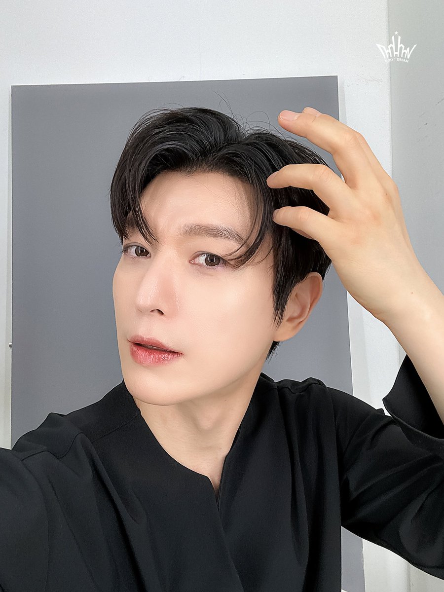 🎉🎊배두훈배우님 데뷔 11주년🎊🎉

축하는 계속 됩니다 쭈욱🥳

#배두훈_데뷔11주년_축하해
#11YEARS_OF_DOOHOON
#기적을_만난_십일월
#HAPPY_DOOHOON_DAY