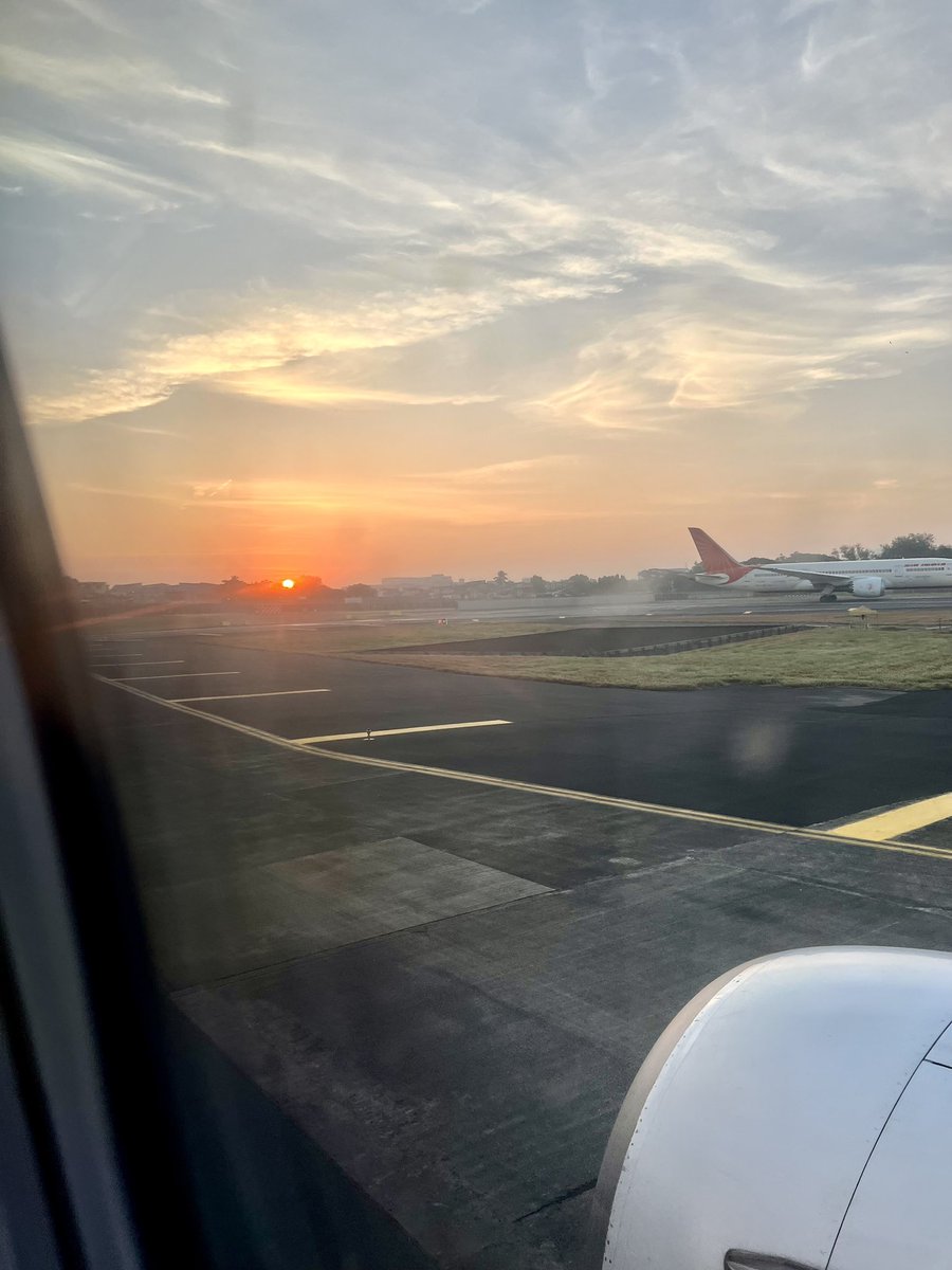 medhaoka's tweet image. When parents leave
Passing the baton
A generation fades
Taking with them 
Their quintessential
approach and attitude
To make the quiet struggles 
of middle-class a grace,  
A vanished world of simpler ways, 
&quot;A life of meaning&quot; in humble days! #musing #Parents #पिढी