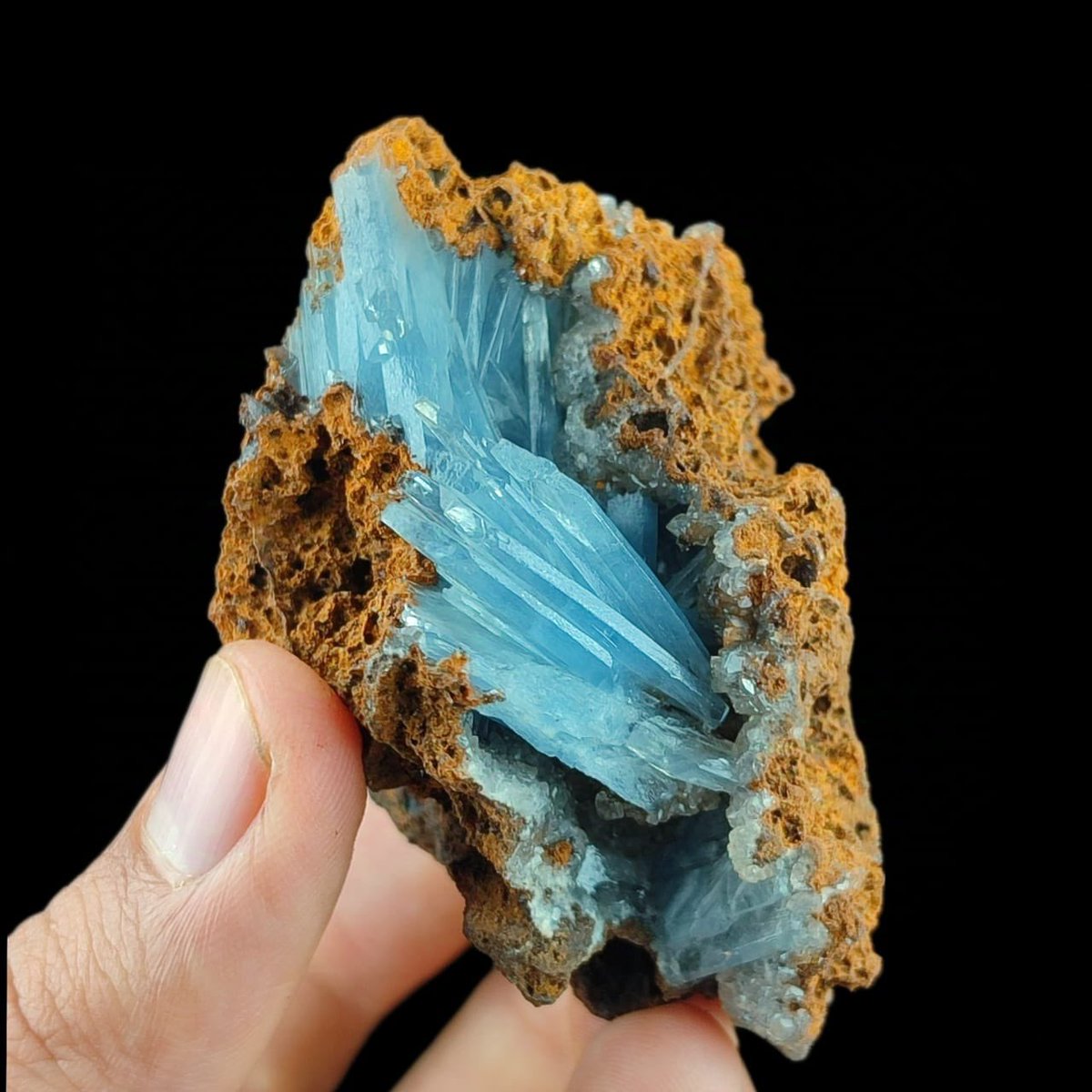 Rare Blue Barite Crystal  from Sidi Lahcen -mine- Nador, Morocco - Unique Moroccan Mineral Specimen 7.5x8x4.5 cm, 178g

cristalprince.etsy.com/listing/182389…

#Crystal #mineral