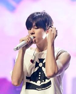 ws_byeollim's tweet image. 더 주라구요!  하드 탈탈 털구 😭 @KWS_BLITZWAY

youtu.be/b7bUyMq4pdk

#김우석 #KimWooSeok #InTheEnd
#김우석팬미팅 #하늘연달 #하늘연달_스물일곱번째오후