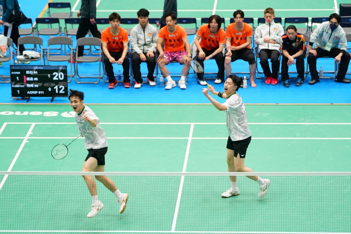 本日の1枚。
勝手に2ダブが課題だと思ってるんだけど、その2ダブが勝負を決めた瞬間。
#SJリーグII #バドミントン #JR北海道