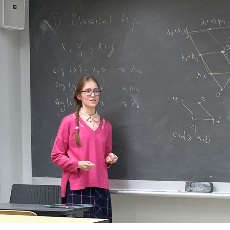 Section of Mathematics | UNIGE (@maths_unige) on Twitter photo Anfisa Gurenkova receives the Edouard Gans 2024 Prize🏆 for her master's work. The prize will be awarded today at the <a href="/sciences_UNIGE/">Faculty of Science | UNIGE</a> graduation ceremony. Would you like to read about Anfisa's work?
👉 shorturl.at/WGc1b Anfisa Gurenkova receives the Edouard Gans 2024 Prize🏆 for her master's work. The prize will be awarded today at the <a href="/sciences_UNIGE/">Faculty of Science | UNIGE</a> graduation ceremony. Would you like to read about Anfisa's work?
👉 shorturl.at/WGc1b