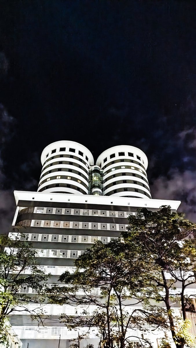 theSpotterw3's tweet photo. Nation centre at night https://t.co/x3fXNIqo1J