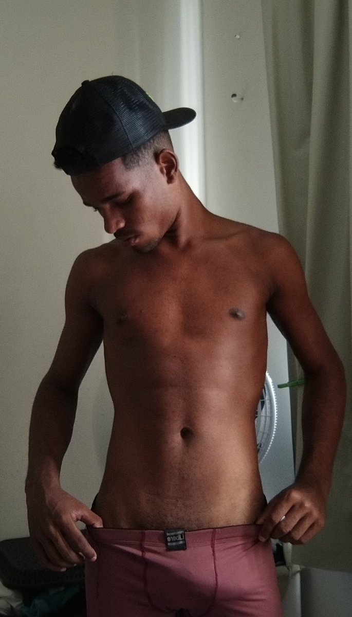 pretinho 🌐 tweet media