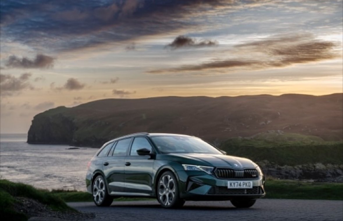 HELP NEEDED.  

We’ve just got back from the UK launch of the Octavia vRS &amp; 
today’s ‘office talk’ is ‘best colour on the car?’ 
Some say Race Blue, others Royal Green. 

We’ll let you be the voice of reason. Which one is it, people? 
Comments below. 

#skoda #octaviavRS #RS