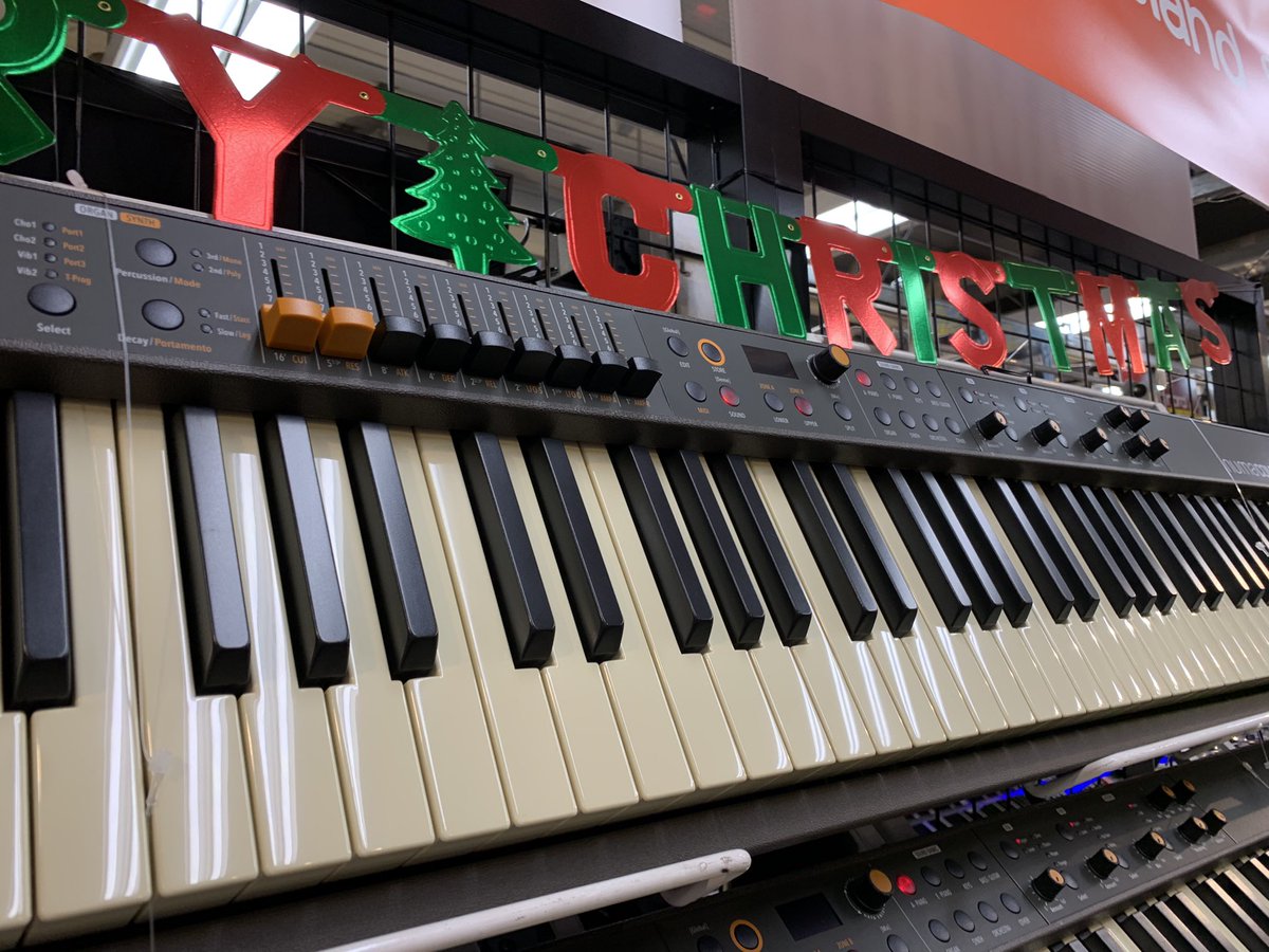 kurosawaekimae's tweet photo. 【デジタル】11月21日新発売のStudiologic『Numa compact SE』と『Numa compact X SE』の先行展示始めました‼️全機種と比べてめちゃくちゃ音良くなりました‼️X SEは使いやすくなりコレ欲しかった!が実現しました😊是非お試しください‼️
#studiologic #numacompact #新商品 https://t.co/yBJKRDDqa7