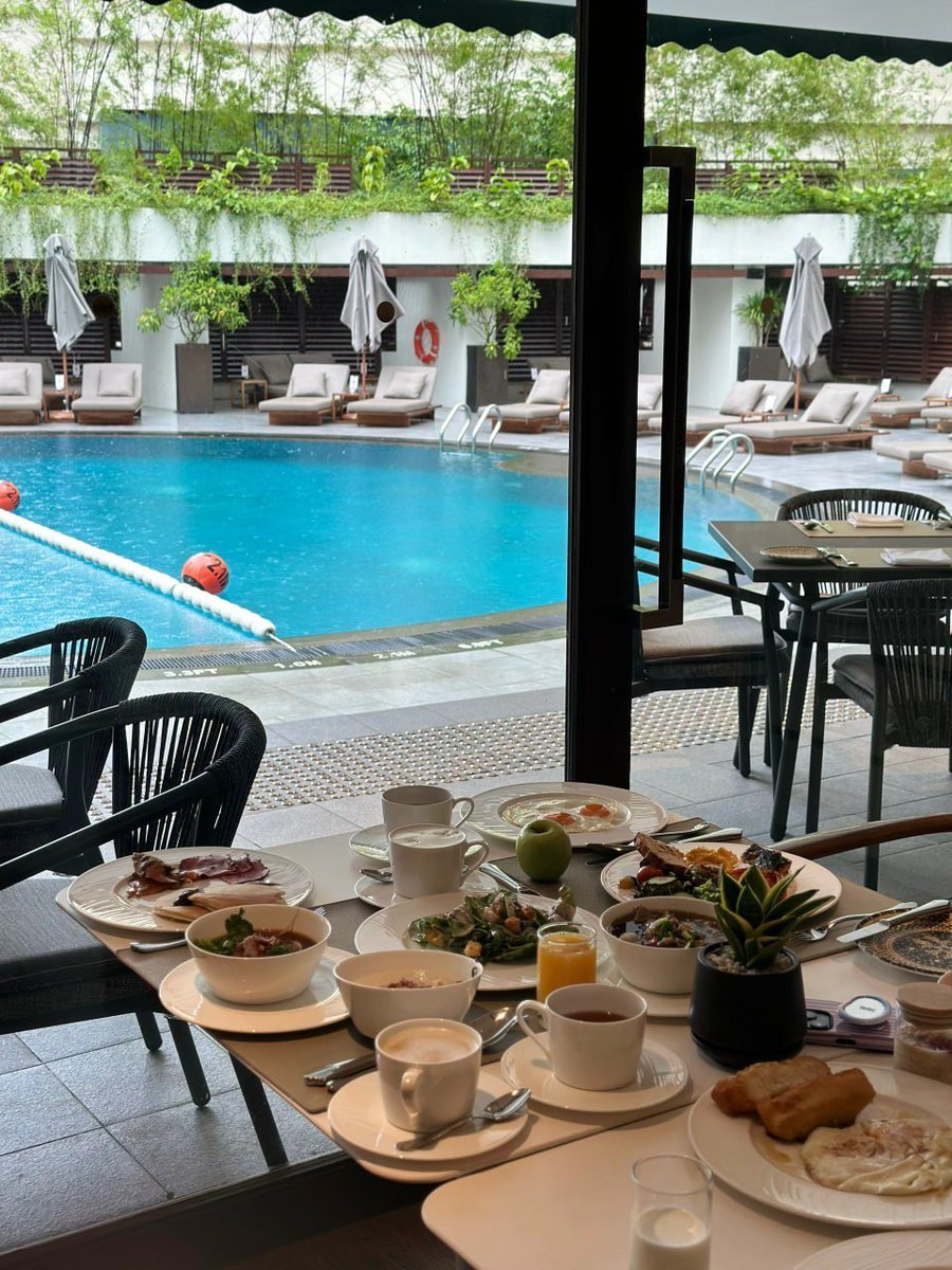 Terminr_____AS's tweet image. 좋은 시절이 왔습니다