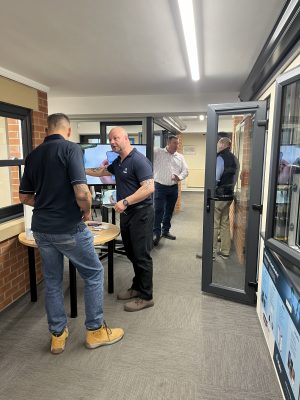 pwfltd's tweet image. FRAME FAST SHOWCASES KUBU AT OPEN DAY

Find out more... bit.ly/4fBjtBq

#PWF #GlassTimes #FrameFast #KUBU #PVCu #WindowFitter #WindowInstaller #UKFenestration #DoubleGlazing
