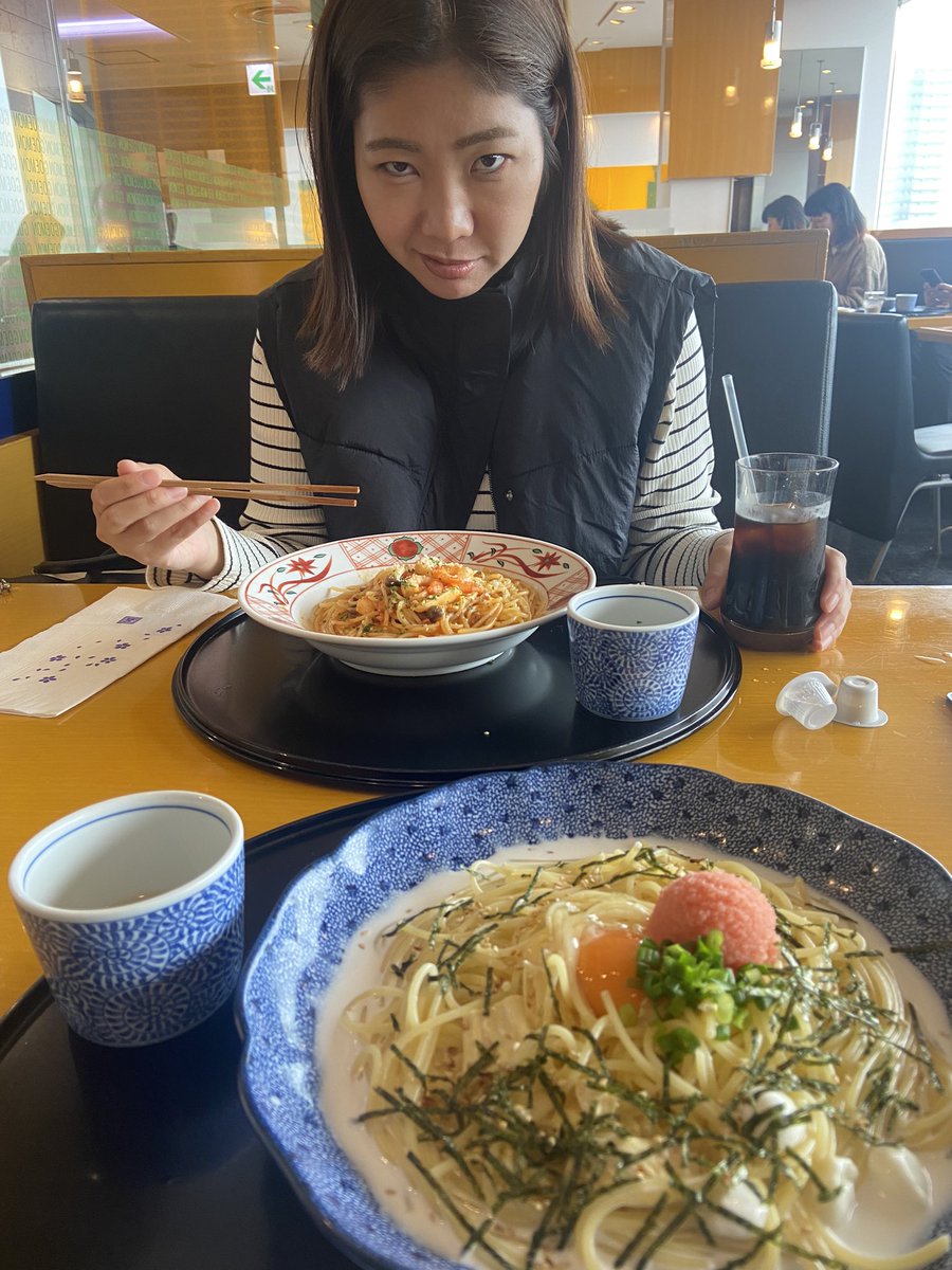 20_kaiketsu's tweet photo. 社員旅行✌︎
集合前のランチ🍝 https://t.co/h4TXYsmHlk