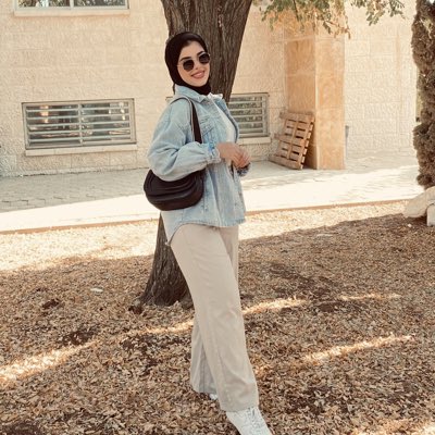 ZsRula's tweet photo. #NewProfilePic https://t.co/IrWHWjy4yM