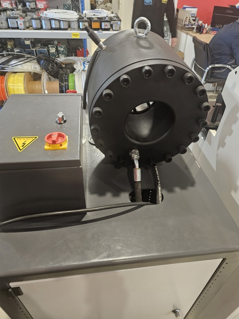 Daulos Marka Hortum Sıkma Presi ( SIFIR )

Mikrometre”li ve Dijital Seçenekleri

MG Takım Tezgahları Makina San.Tic.Ltd.Şti
2. El ve Sıfır Makina Alım-Satımı

Fevzi Çakmak Mah. Aslım Cad. No:71/E Teksan San.Sit.
Karatay / KONYA

mggrup.net