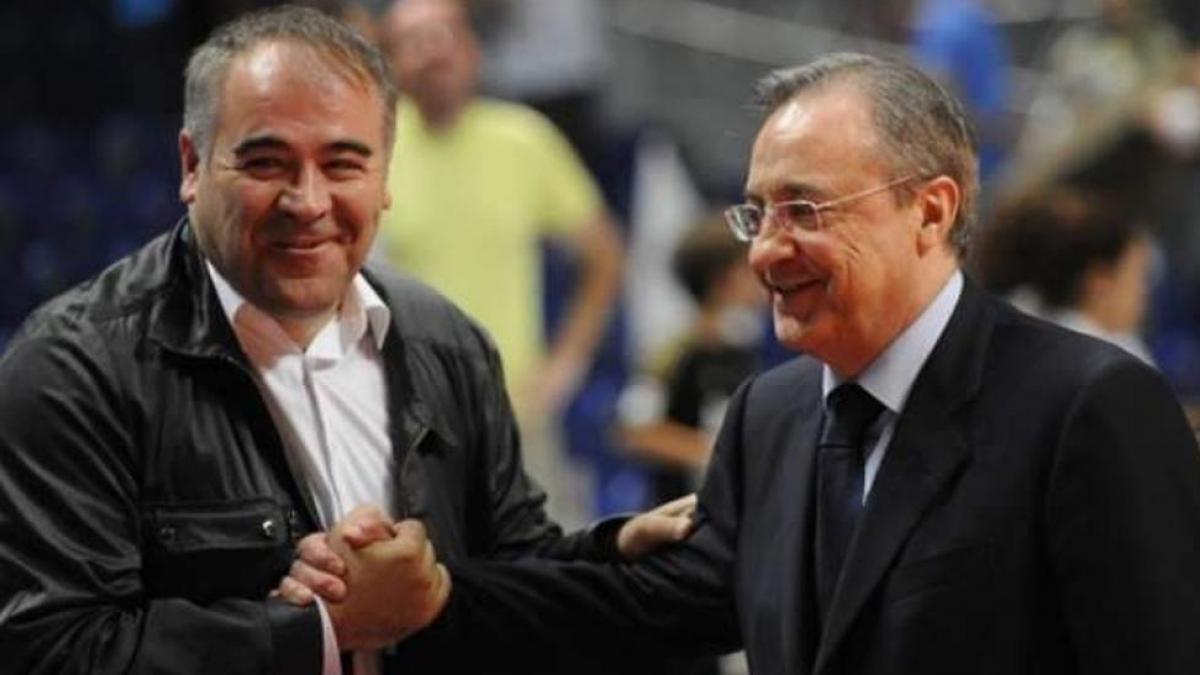 FonsiLoaiza's tweet photo. Atresmedia celebrará su fiesta anual en diciembre en el Palco VIP del Santiago Bernabéu de Florentino Pérez. Están invitados García Ferreras, Ana Pastor, Susanna Griso, Vicente Vallés, Josep Pedrerol. Todo queda en casa. https://t.co/M8ONCYU9pj