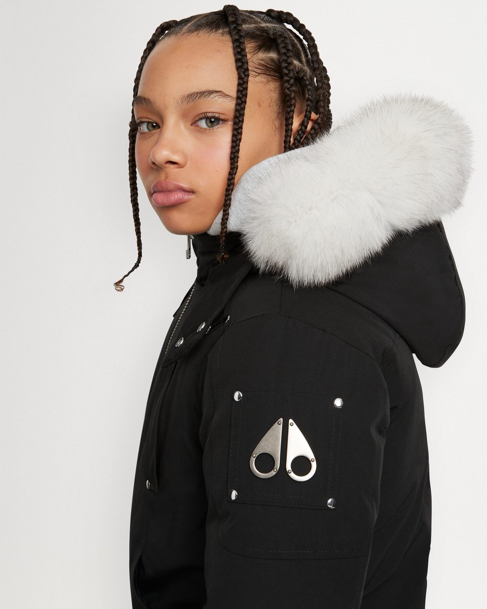 flannelsfashion's tweet image. PSA: The new season Moose Knuckles junior collection has landed. Think iconic design and Canadian garment engineering to keep your mini-me warm this winter.

flannels.visitlink.me/4ncD2t

#MooseKnuckles #FlannelsJunior