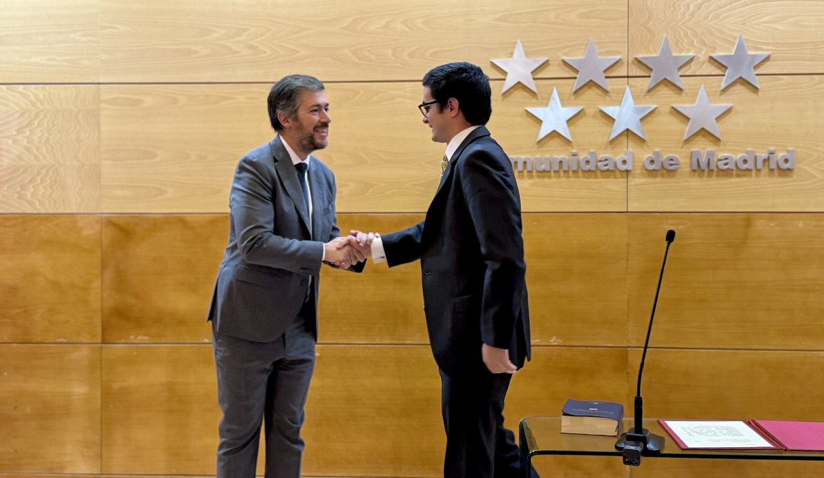MA_GarciaMartin's tweet photo. Damos la bienvenida a las dos últimas promociones del Cuerpo de Letrados de la @ComunidadMadrid.

Gracias por elegir el servicio público y la defensa de los intereses de los ciudadanos. https://t.co/fht2xPuFlL