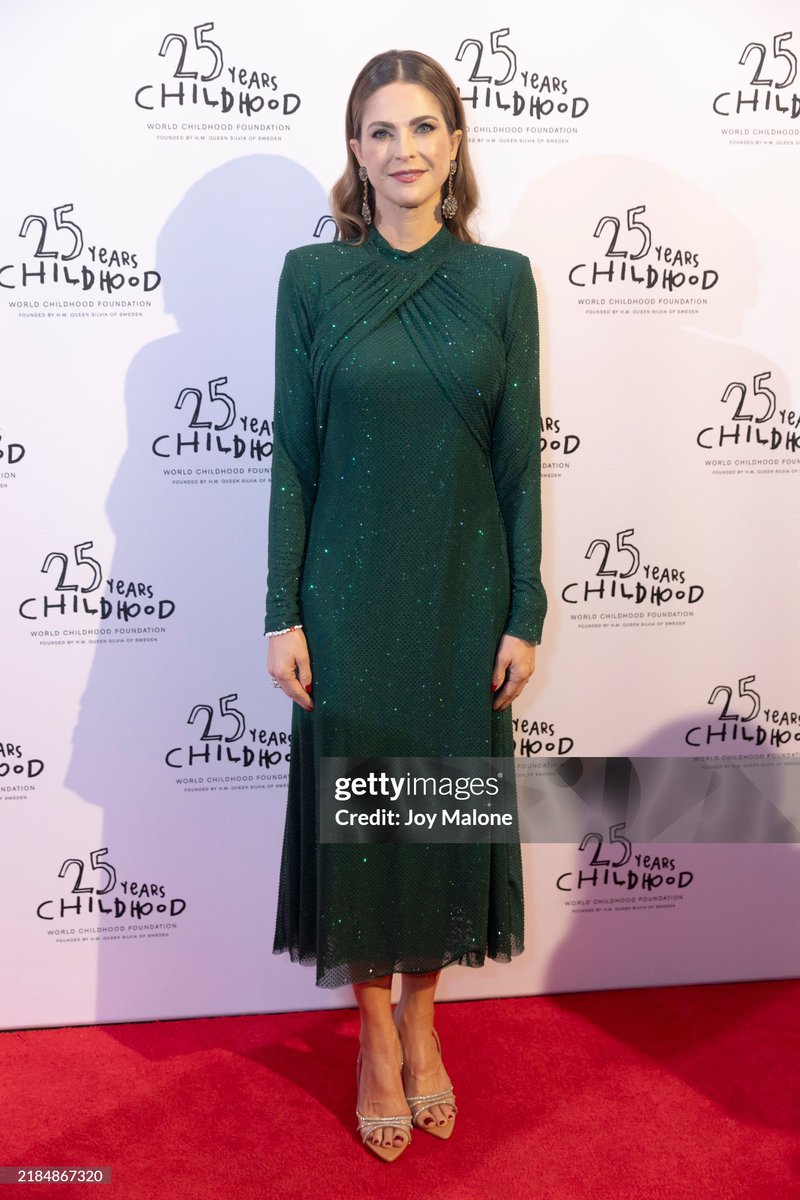 ChristinZ tweet media