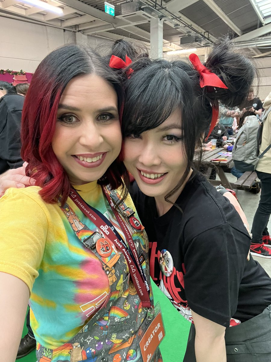 Leila - レイラ tweet media