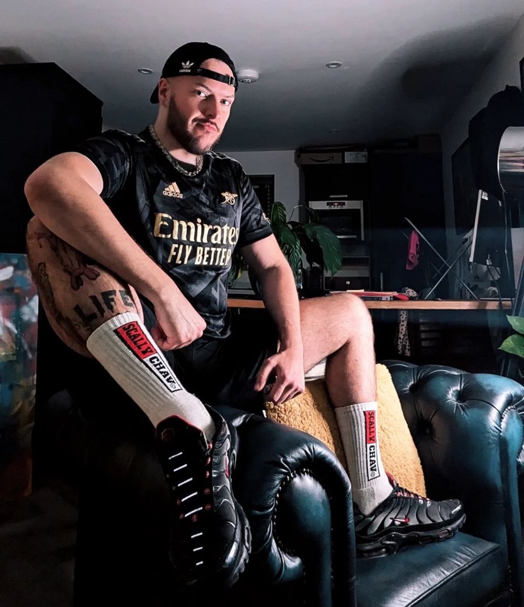 SCALLYCHAV tweet media