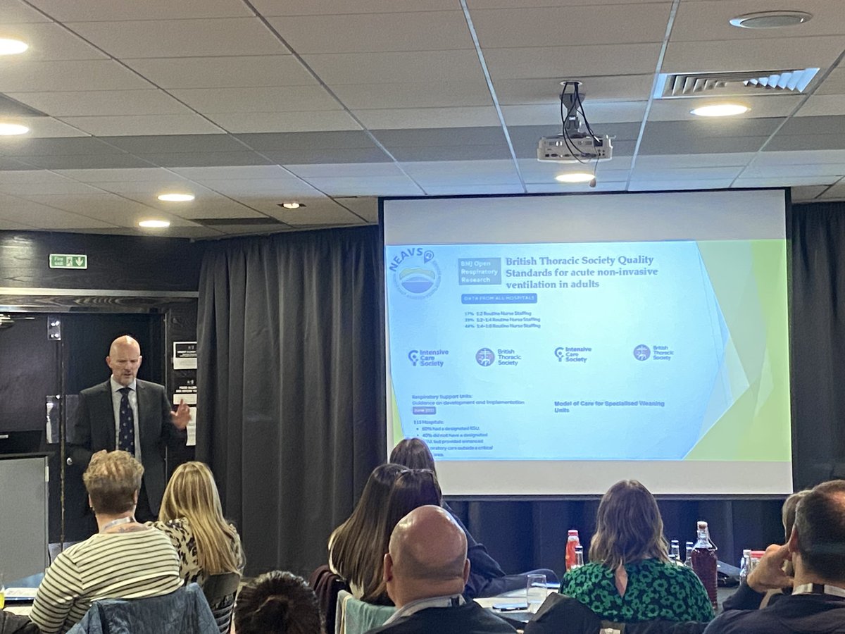 #SiLVaH2024 <a href="/Drbenmesser/">Ben Messer</a> starting the day by discussing  the newly published  ‘Model of Care for Complex Home Ventilation’ 

brit-thoracic.org.uk/delivery-of-ca…
