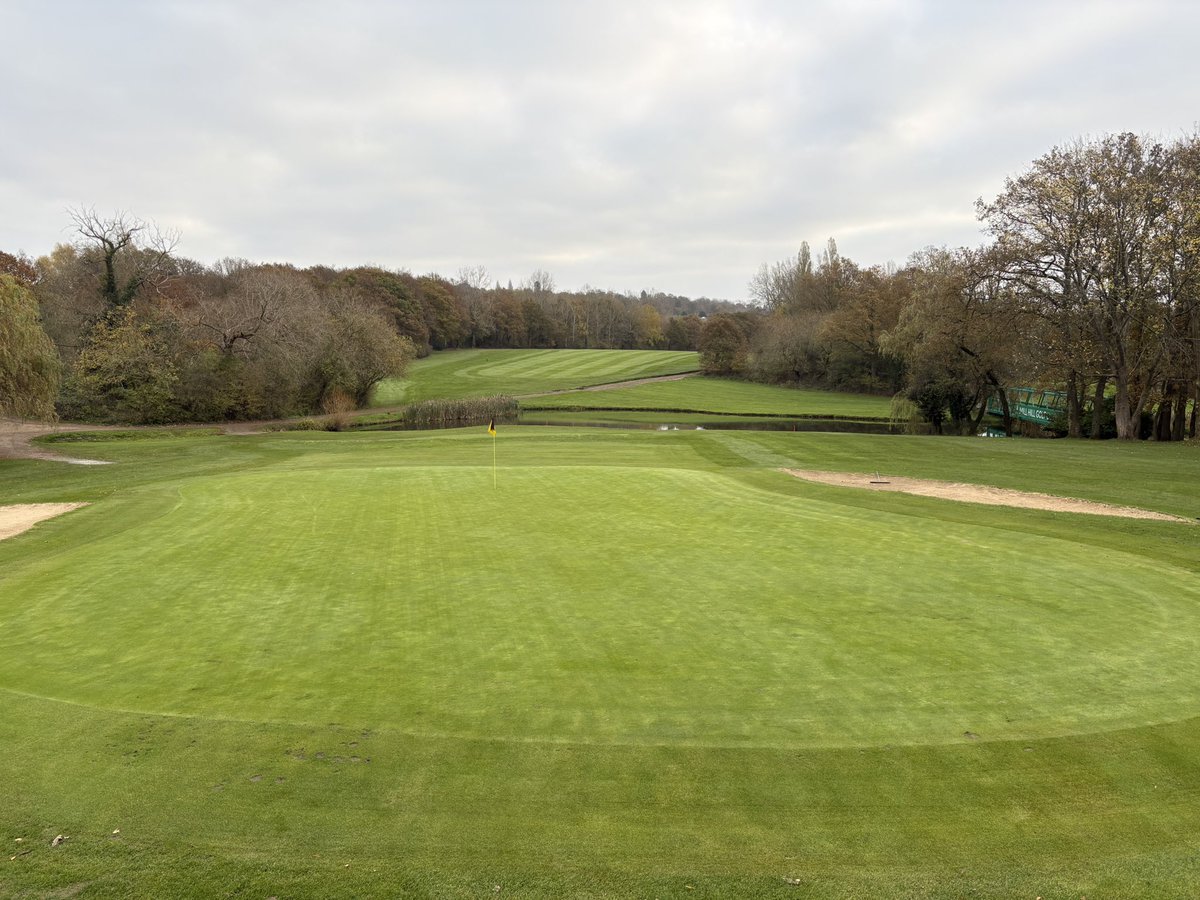 leeacox's tweet photo. Changing holes at Mill Hill Golf Club this dry beautiful morning. I changed over 230000 holes in my ￼career and it's still my favourite job. #lovegolf #lovework 🤩⛳️👍 https://t.co/rJmJWOv1CA