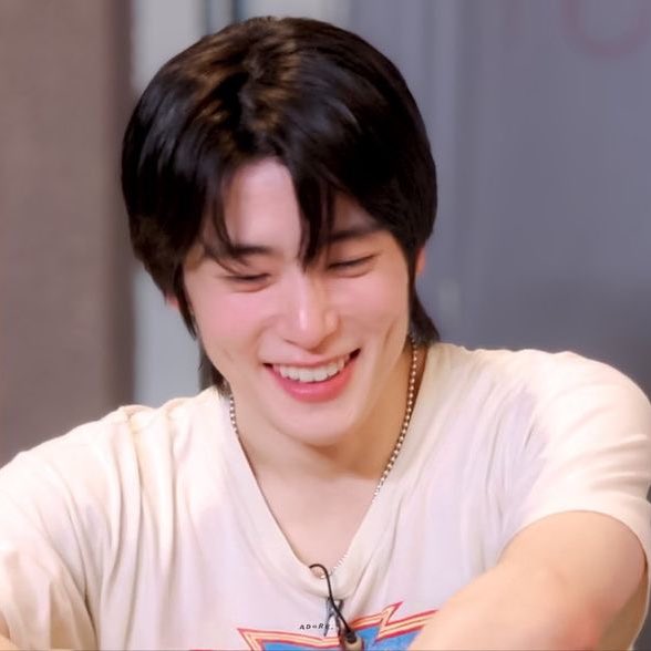 ได้แกล้งพี่เขาละเอิ้กอ้ากเลยนะเหมียว