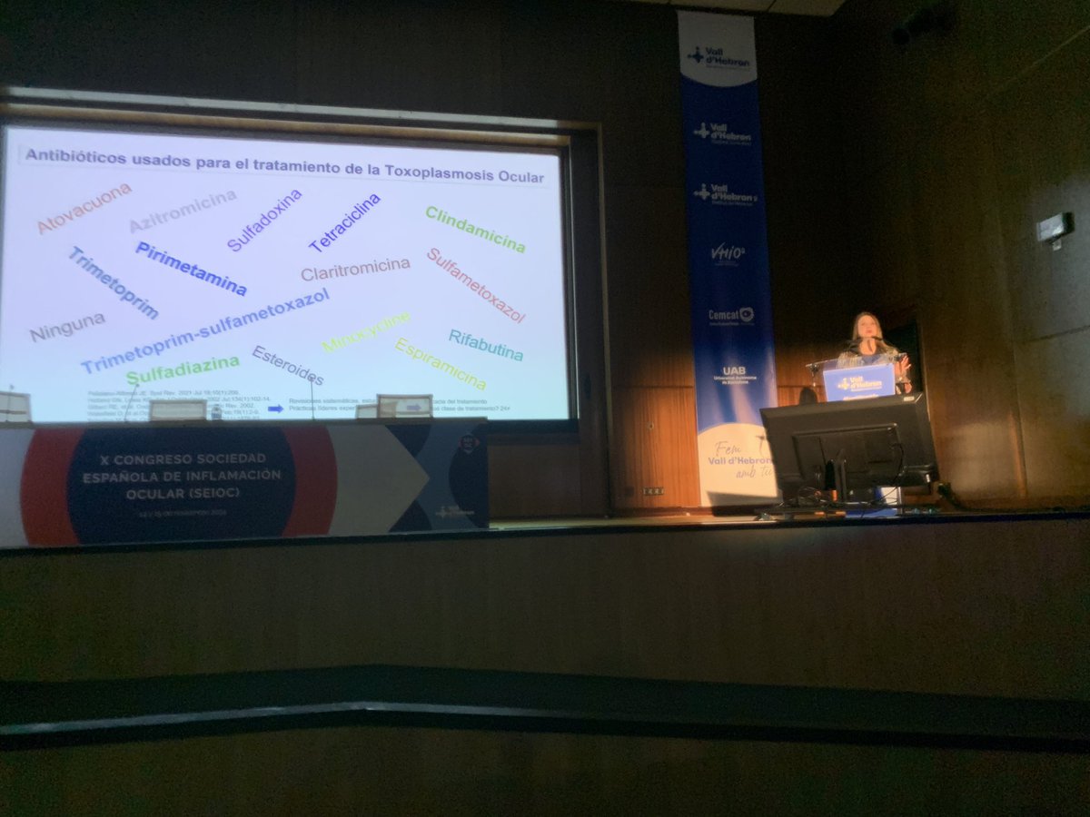 SEIO_uveitis's tweet image. Mesa redonda sobre pautas de tratamiento en Toxoplasmosis, prof Alejandra d ela Torre