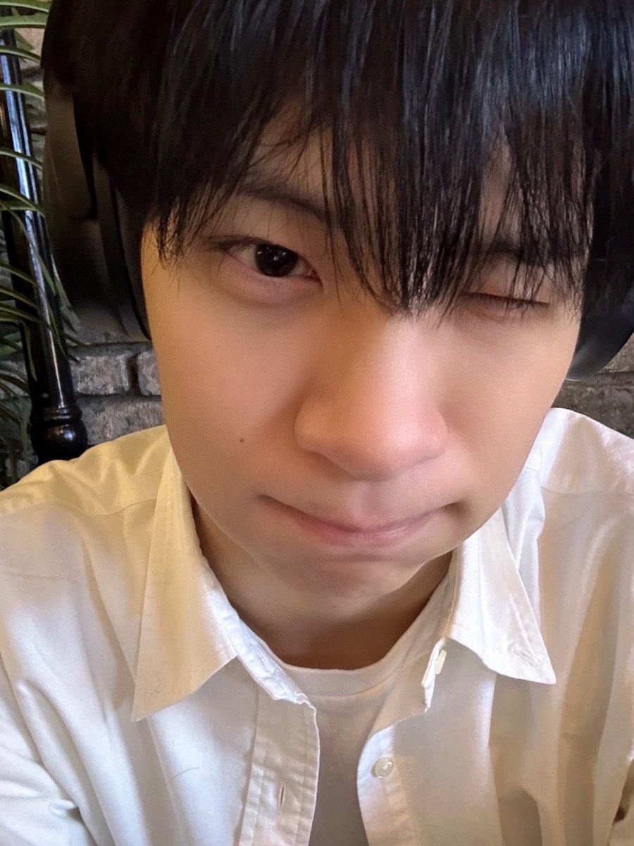 한 (@one_han1115) on Twitter photo 