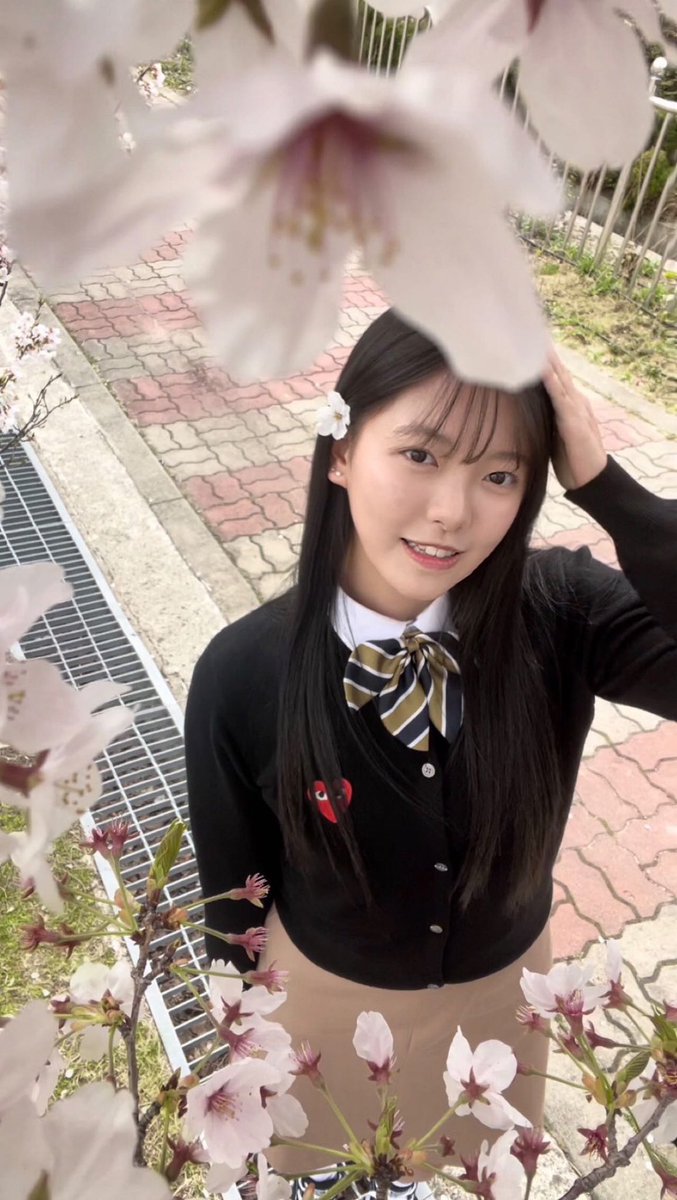 うちらの可愛い末っ子です！
たくさん楽しみにしてください😍

#日常応援団 #nichijyo #잇츠온 #ITSON