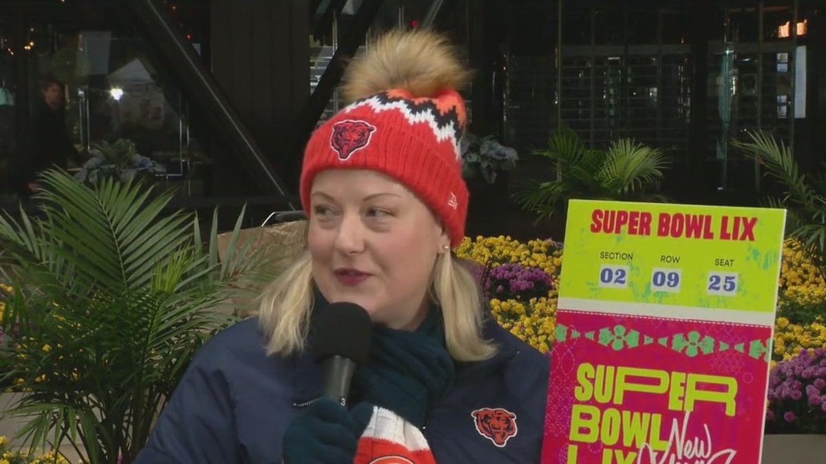 FOX 32 spoke to the Chicago Bears nominee this Orange Friday! fox32chicago.com/video/1548538?…