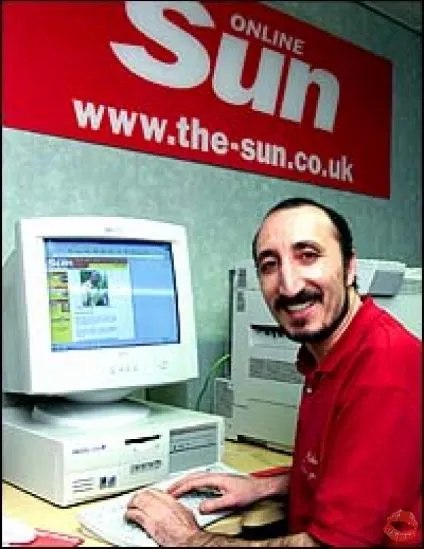 web1mahir's tweet photo. Hello my friends! 🌍 

Internet is big, but my heart is bigger! 💖 Who wants to be friend with the first meme man?

$MAHIR is always here!!! I kiss you!!! 😘 https://t.co/f420AjkDy7