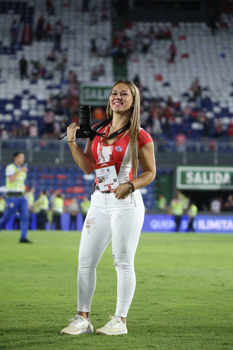 🇵🇾 Paraguaya 🇵🇾

¡Que lindo es el fútbol! 🤩 Presente en un partido histórico e inolvidable, donde nuestra querida selección <a href="/albirroja/">Selección Paraguaya</a> venció por 2-1 a la actual campeona del mundo <a href="/Argentina/">🇦🇷 Selección Argentina ⭐⭐⭐</a> 🏆

Que lindo es ser de Paraguay, orgullosa de decir, SOY DE RAZA GUARANÍ 🇵🇾😍