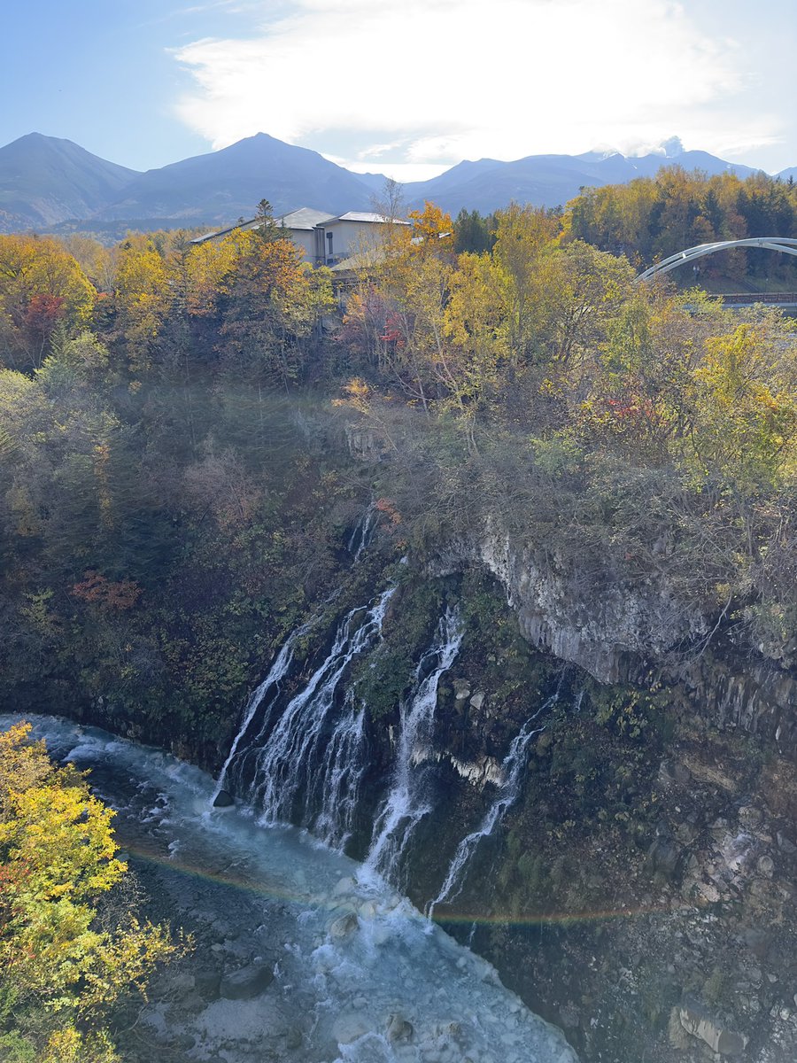 _19__4's tweet photo. 素敵な景色に出会う度に
あ〜人生捨てたもんじゃないなって思える https://t.co/rwBbeZmxyQ