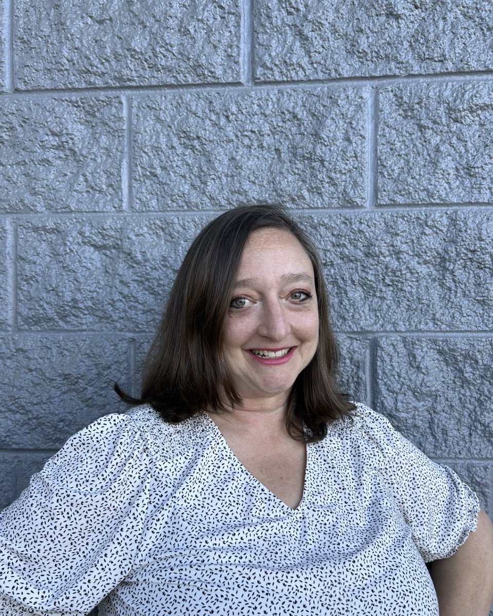 Congratulations to Katelyn Connor who received an education scholarship award toward her MBA, with a concentration in Global Supply Chain Management, at Mike Ilitch School of Business, from the Automotive Women Alliance Foundation, Troy, MI.