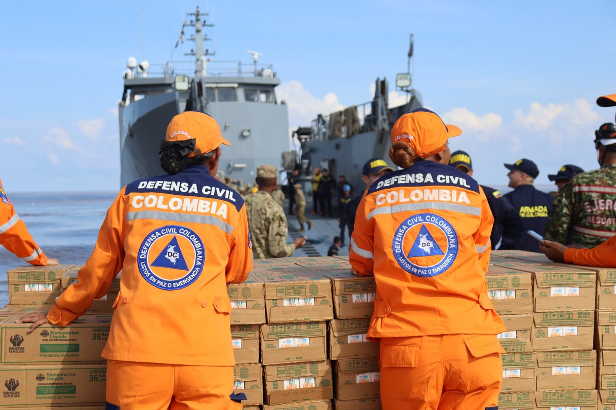 jaiaguilar's tweet photo. Iniciamos la misión humanitaria “Akalii>ja”, un esfuerzo que estamos realizando con la @WFP_Colombia, @ArmadaColombia, @Ejercito_Div1, @GuajiraPolicia, @ICBFColombia y demás instituciones para salvar vidas.

Nuestro objetivo es llevar alimentos, agua potable, kits de aseo y suministros esenciales a las comunidades afectadas de la Alta Guajira tras las fuertes lluvias.

Gracias por todo el esfuerzo interinstitucional que nos permitirá llegar a los territorios más apartados y atender a quienes más lo necesitan.