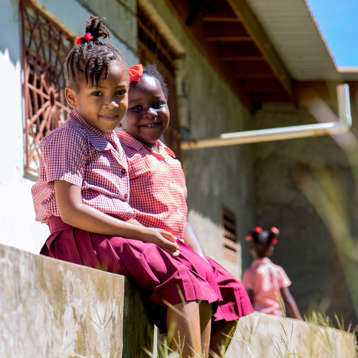 We're committed to bringing sustainable energy to schools with the installation of solar panels ☀️ 

Mark your calendars for 3rd December, as this #GivingTuesday your contribution really counts.  

#SandalsFoundation #ThePowerOf15