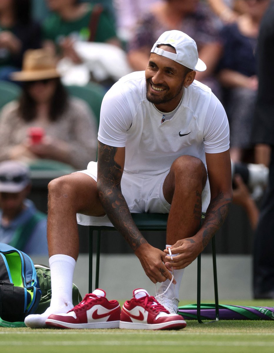 Tiempodetenis1's tweet photo. 🚨 Nick Kyrgios volverá a las canchas en el ATP 250 de Brisbane.

Su último partido fue el 13 de junio de 2023.

¡Sonríe el tenis! 😁 https://t.co/P9A1XyVmDQ