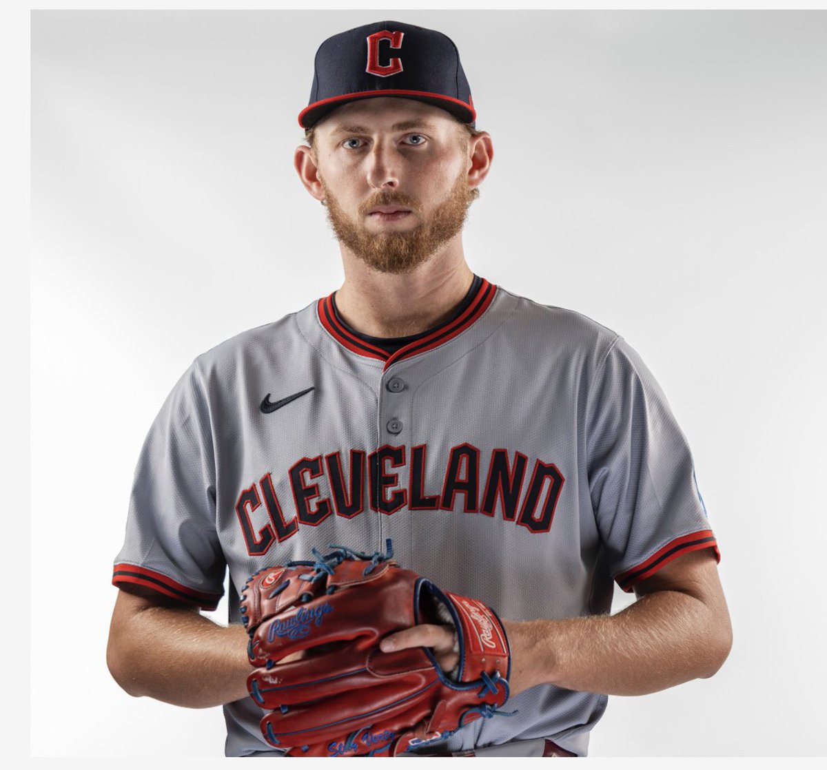 #Guardians announce new uniforms for 2025!

New red/navy piping on all 4 jerseys:

•New home red alternate 
•New away navy alternate featuring Diamond C on chest 
•New home white horizontal “Guardians” instead of slant angle
•New road grey
•New home red hat 👀
<a href="/fox8news/">fox8news</a>