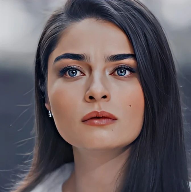 AlabamaMuch's tweet photo. #ayçaayşinturan https://t.co/RBshGDOHhE