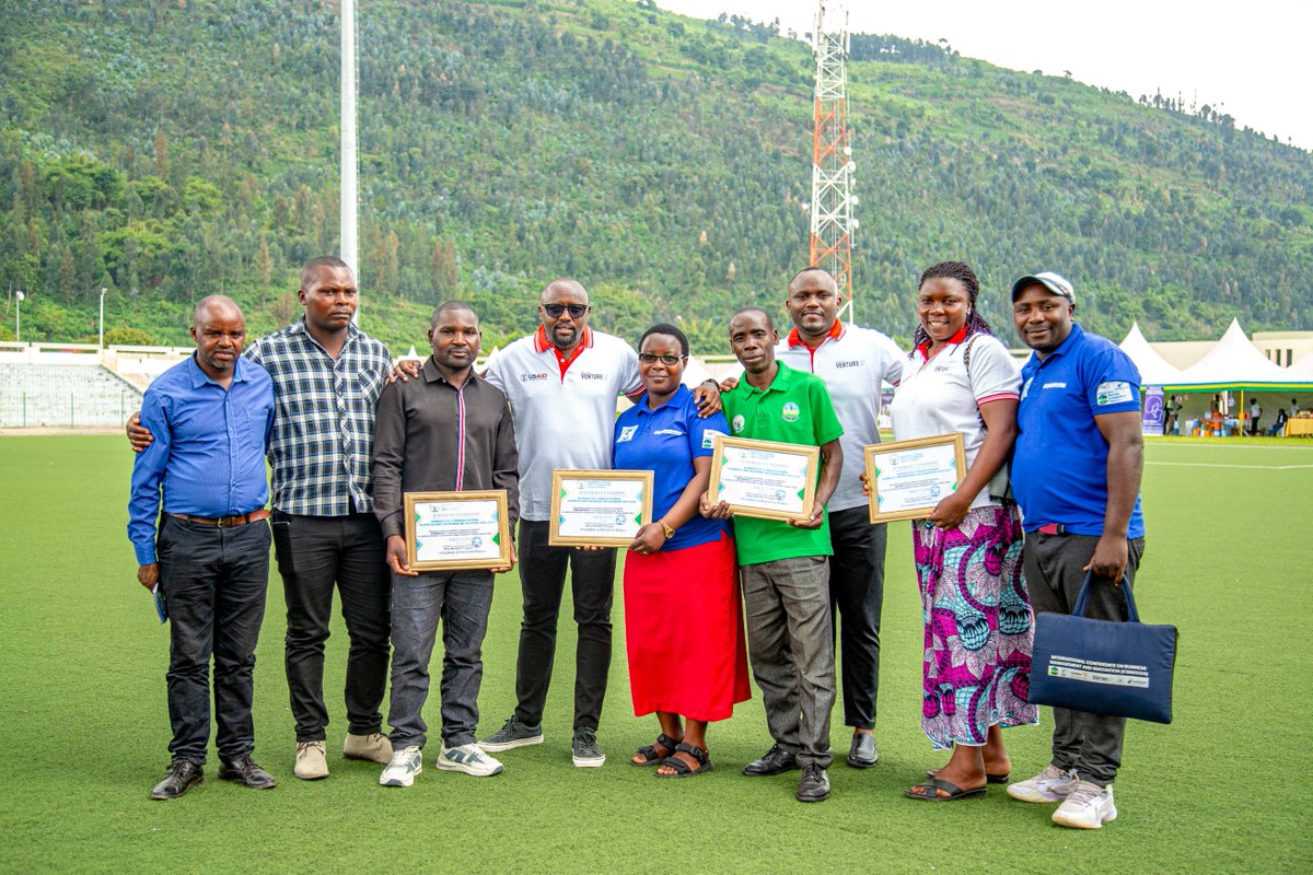 Yesterday, we celebrated #CooperativesDay in <a href="/RubavuDistrict/">Rubavu District</a> ,recognizing the role cooperatives play in improving lives. Congrats to our award-winning #coops partners: KOTBMI, ICYEREKEZO BUGESHI, KOTIBANYA &amp; KODBI-NDORENYI

#Coops build a better future for all

<a href="/USAIDHanga/">USAIDHanga_Akazi</a>