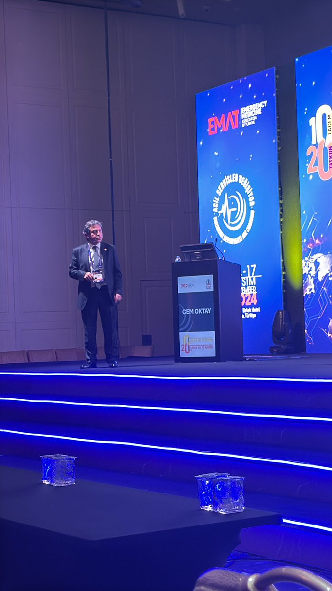#EACEM2024 Acil Servisler Değişiyor Oturumunda <a href="/CemOktayMD/">Cem Oktay</a> ülkemizde Acil Servislerin değişimini anlatıyor… <a href="/TrTATD/">Türkiye Acil Tıp Derneği - TATD (EMAT)</a> <a href="/dralibatur/">Ali Batur</a> <a href="/burcuazap/">Burcu Azapoğlu</a> <a href="/tatdkongre/">TATD KONGRE</a> <a href="/NesheColak/">NeseColak</a> <a href="/drmuratcetin/">Murat Çetin</a>