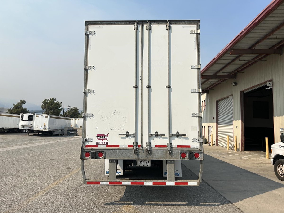 CommercialTruck's tweet image. ⚠️ Price recently decreased! 🚛 Take a look at this 2016 WABASH Dry Van Trailer! 📍Located in Fontana, CA and priced at 
$15,800! 🛣️
🤩 Find out more today 👉 brnw.ch/21wOFEH

#CommercialTruckTrader #Trailer #TrailerForSale #DryVanTrailer #Trucking