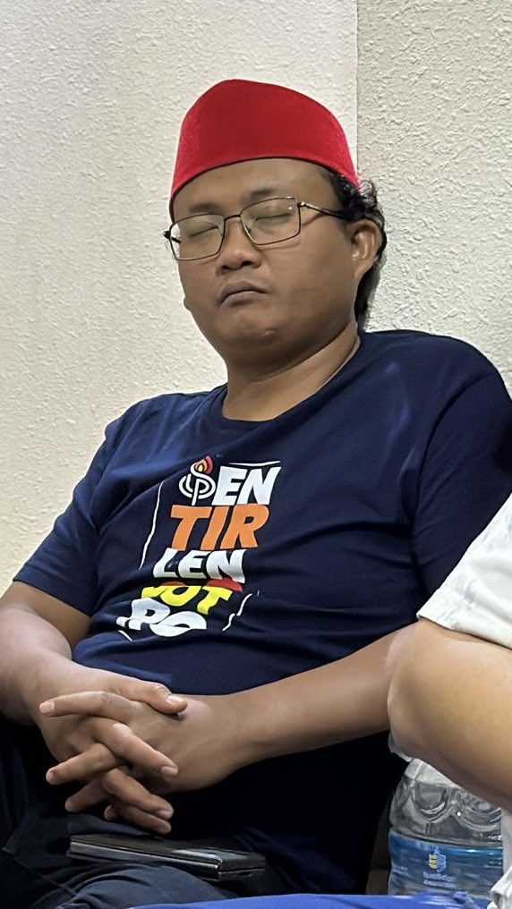 akbarteka's tweet photo. Pajak PPN akan naik dari 11 menjadi 12 persen per 1 Januari 2025. Alasannya krn UU memerintahkan. Sebagai pengusaha berumur jagung Kami usulkan utk membatalkan kenaikan itu. Kenaikan PPN dari 10 ke 11 persen saja kami masih kelimpungan. https://t.co/Qqp3TDe8P2