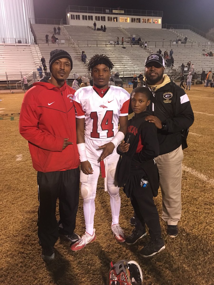 Jay Currence (@denniscurrence) on Twitter photo Throwback Playoff edition with me my sons <a href="/Jamari14_/">5</a> & <a href="/JZavien/">J’Zavien Currence</a> & my UPike college QB Mazzie Drummond after the Upper State title game in 2017.What we didn’t know at the time that lil man “Fat Jay” would end up a big man I call RAMBO. Throwback Playoff edition with me my sons <a href="/Jamari14_/">5</a> & <a href="/JZavien/">J’Zavien Currence</a> & my UPike college QB Mazzie Drummond after the Upper State title game in 2017.What we didn’t know at the time that lil man “Fat Jay” would end up a big man I call RAMBO.