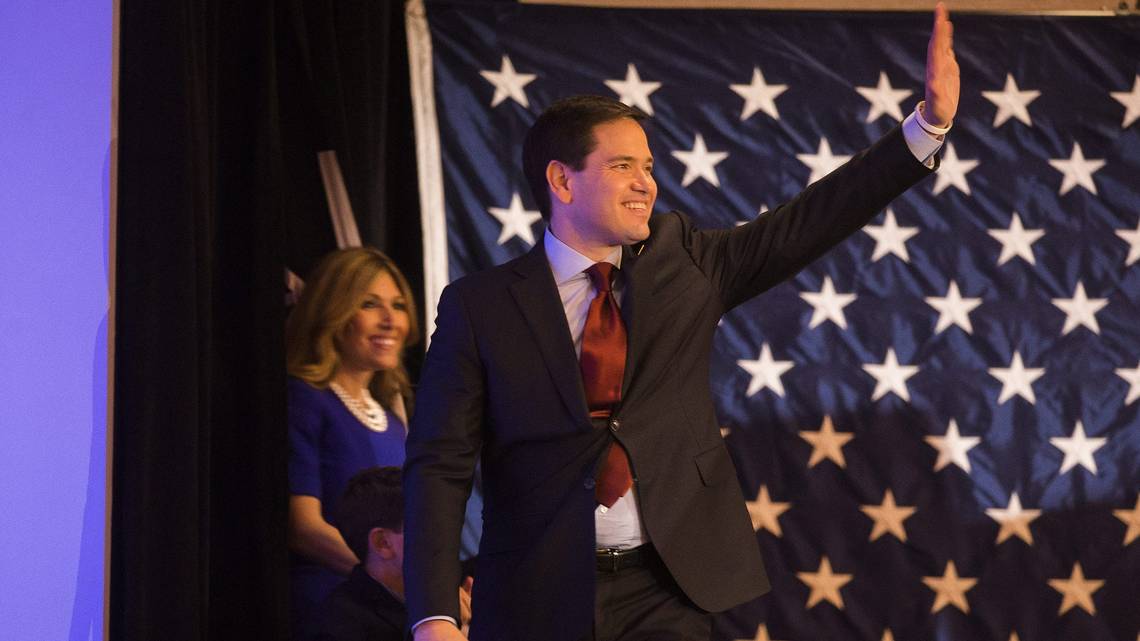 Marco Rubio tenía 26 años cuando se acercó a la comisionada <a href="/RebecaSosaMiami/">Rebeca Sosa</a> y le dijo que quería ser concejal de <a href="/WestMiamiFL/">City of West Miami</a> Más sobre <a href="/marcorubio/">Marco Rubio</a> en 'Marco Rubio y la hora de los hispanos', de <a href="/eduardosuarez/">Eduardo Suárez</a> y <a href="/mariaramirezNY/">María Ramírez</a> 
elnuevoherald.com/noticias/flori…