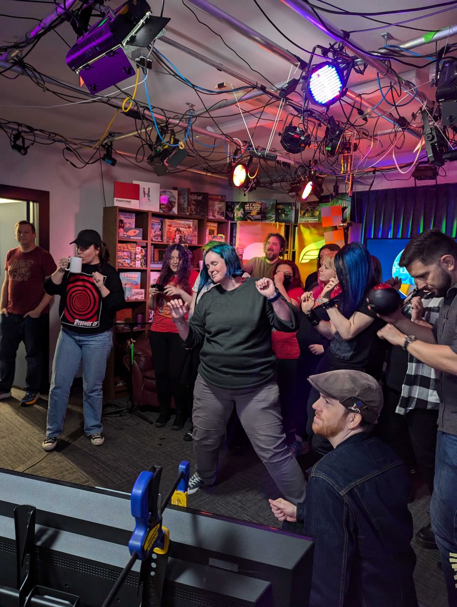 Desert Bus for Hope tweet media