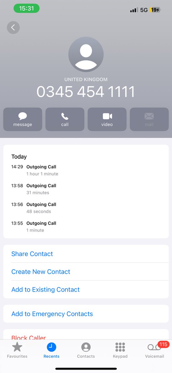 MiaJam98's tweet photo. @virginmedia your customer service is a joke. I’ve been passed from pillar to post for a total of 1 hour 32 minutes. To be hung up on by 2 representatives. 🤦🏾‍♀️🤦🏾‍♀️ https://t.co/yseRDpJ4Wt
